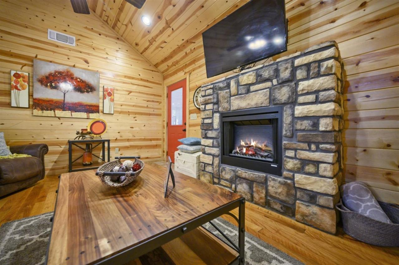 Shear Pleasure Villa Broken Bow Exteriör bild