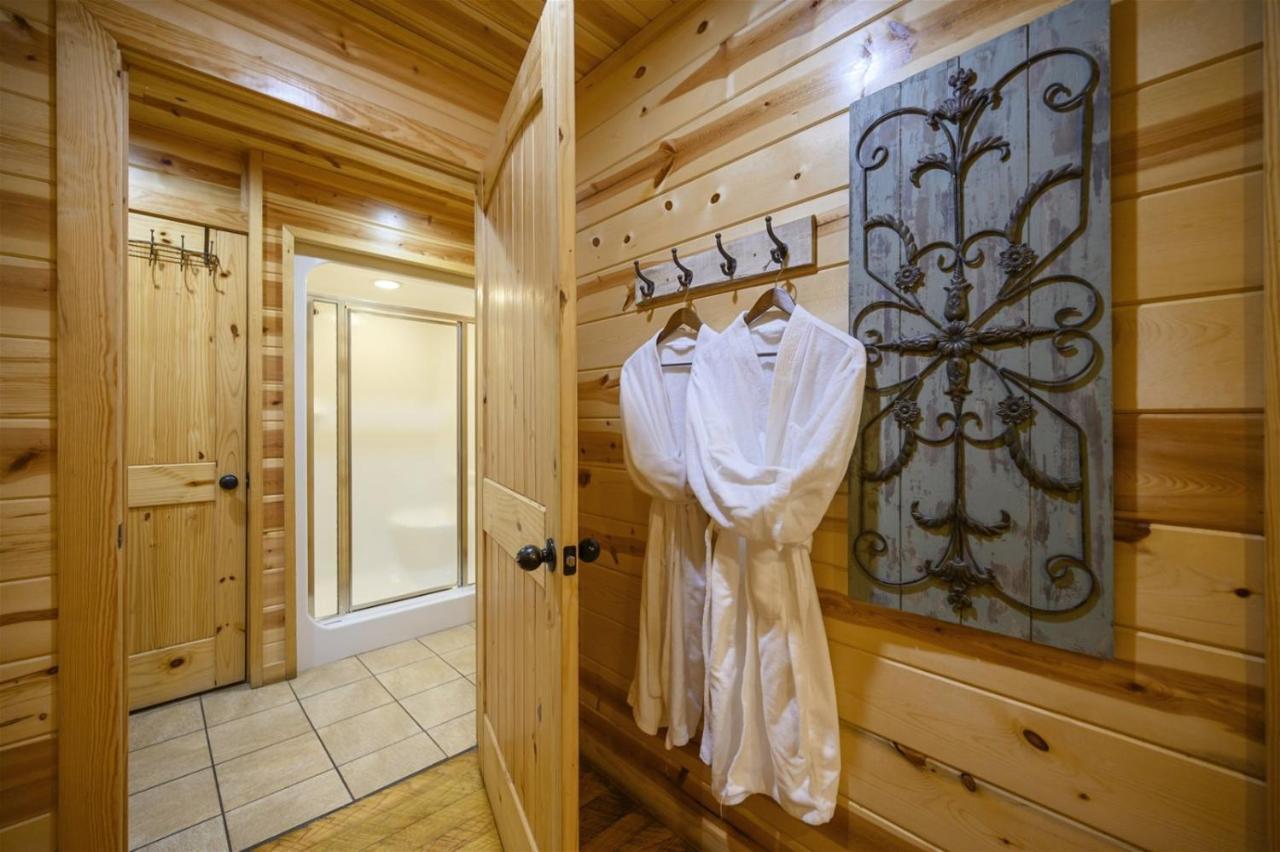 Shear Pleasure Villa Broken Bow Exteriör bild
